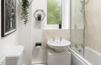 Elegant Getaway 2BR Perfect for Families Sleeps 6 - Foto 16