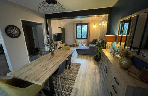 Le Paddock - 24 Heures du Mans - Foto 1