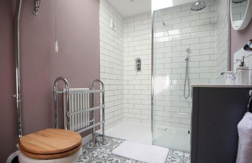 Chapel View, A charming one-bedroom cottage nestled in the heart of the historic township of Laugharne - Photo 9