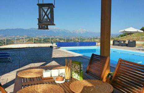 Modern villa with panoramic view - Photo 4