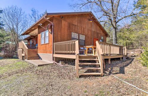 Walk to White River Home with Deck in Flippin! - Foto 27