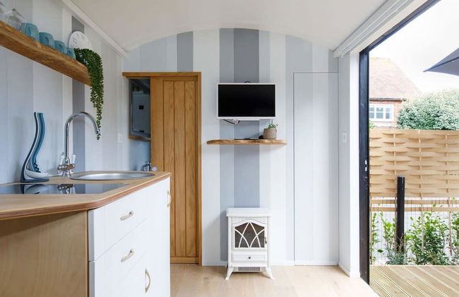 Gorgeous Shepherds Hut - Walk to Beach Pub - Foto 29