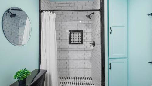 Sprawling Escondido Estate Garden Pool Games ADU's - Foto 5, Shower