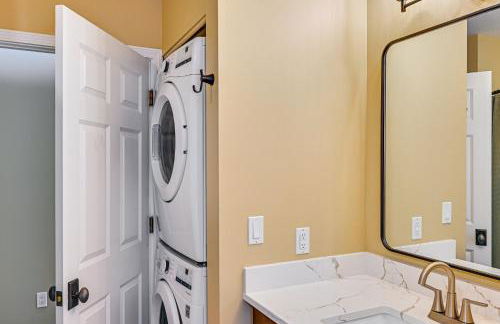 Phoenix Nest South Haven Condo River View! - Foto 17