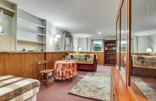 2 Mi to NYC Train WFH-Friendly Greenwich Apt! - Foto 13