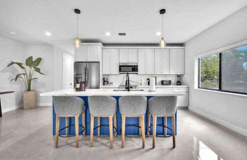 Sandra's Place - Family - Entire 8BR-6BA - Foto 4