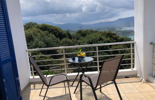 Lovely family villa with stunning sea views - Photo 5