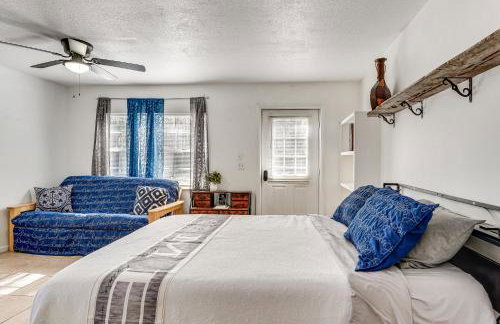 Wooded Couples Retreat with Lanai in Interlachen - Photo 1