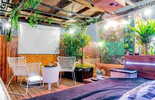 Shoreditch Cinema & Sauna retreat- 2BDR House with Garden & Games Room - Sleeps 6 - Photo 5