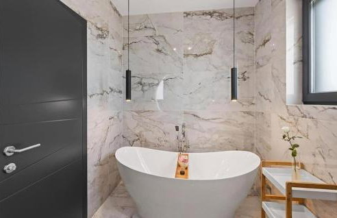 3 Bedroom Gorgeous Home In Sorici - Photo 32