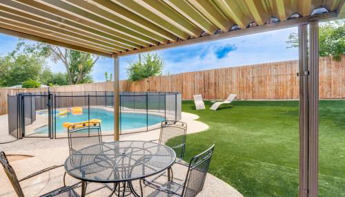 Game Room and Patio Family Home in The Colony! - Foto 2