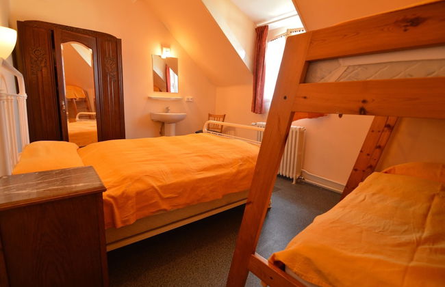 Unique Holiday Home in Saint-honore-les-bains With Garden - Foto 15