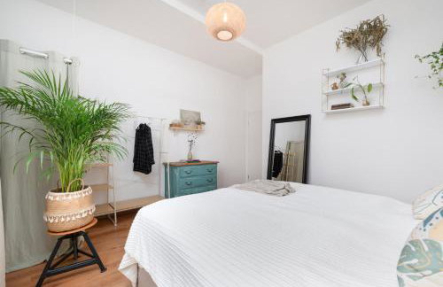 Ruhig - Privatparkplatz - barrierearm Quiet - private car park - low barrier - Photo 14