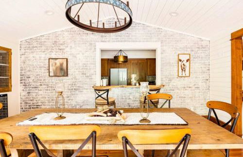 Golden Acres Ranch Hot Tub+Gameroom+Creek & wifi - Foto 68