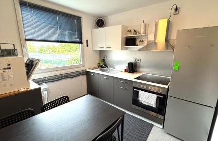 DUTTI'S HOME - Apartment B I 2 Rooms I 4 Beds I Kitchen I WiFi I TV I Parking I Autobahn - Foto 11