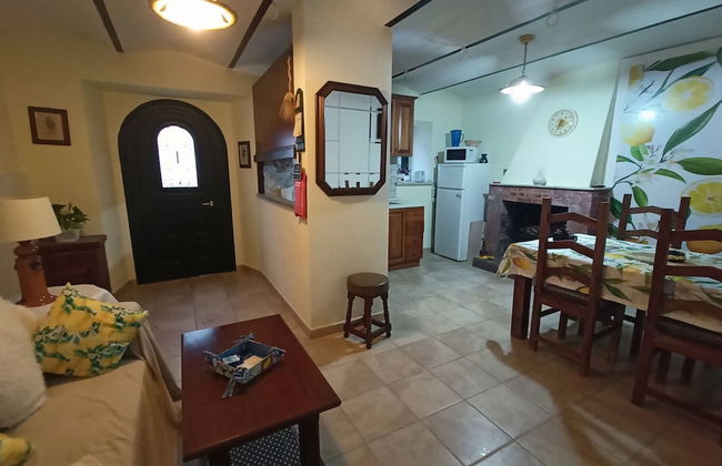 Apartment With Air-con and Pool - Foto 8