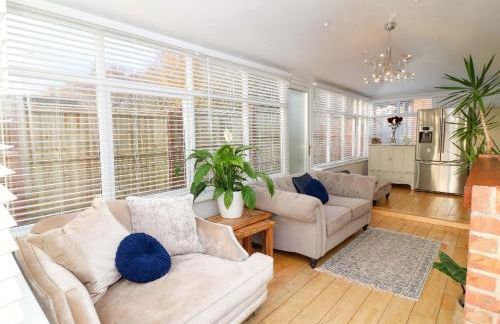 Ivys End Boutique Chic Manor Cottage Elegant & Sophisticated Retreat in Loughborough offering 3bedrooms - Foto 29