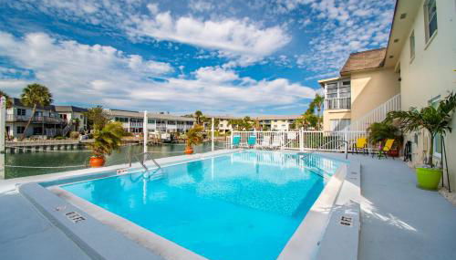 Funshine Pointe Capri - Photo 2, sunbed