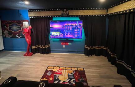 Mickeys Movie House, 2 Masters, Pool And Spa - Foto 8