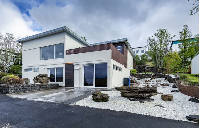 ICELAND SJF Villa , Hot tub & Outdoor Sauna Amazing Mountains View - 15 min to downtown - Foto 66