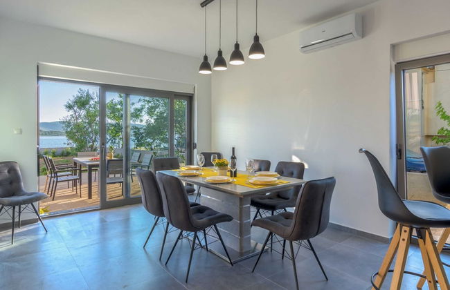 Villa in Turanj With Stunning Sea Views - Foto 27