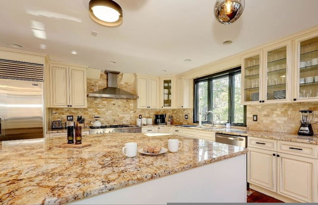 Soleil Manor White Plains - Photo 44