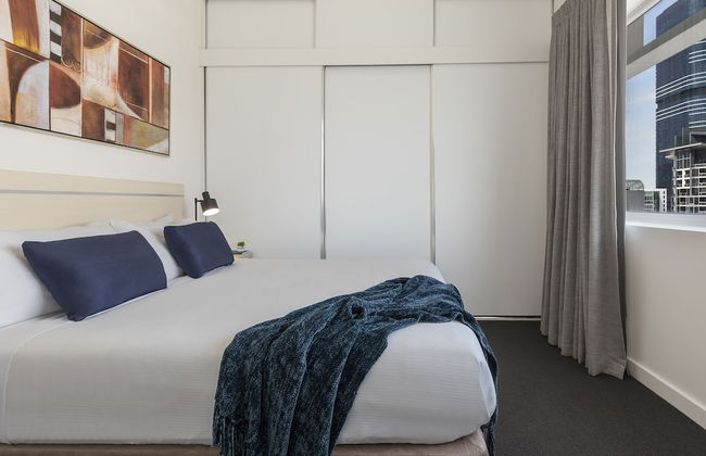 Oaks Brisbane Casino Tower Suites - Photo 5