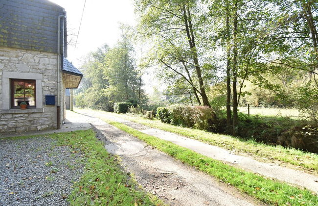 Cottage With Bubble Bath - Photo 25