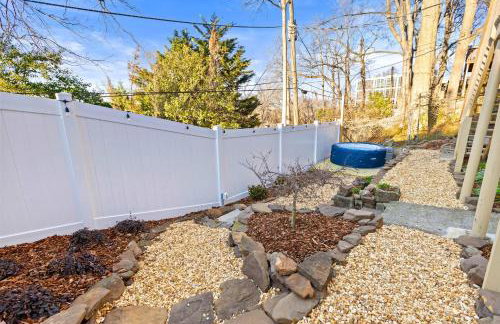 Southern Charmer *HOT TUB *Great Location DT UAB - Photo 50