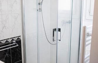 Grand T1 proche Promenade des Anglais - Foto 9