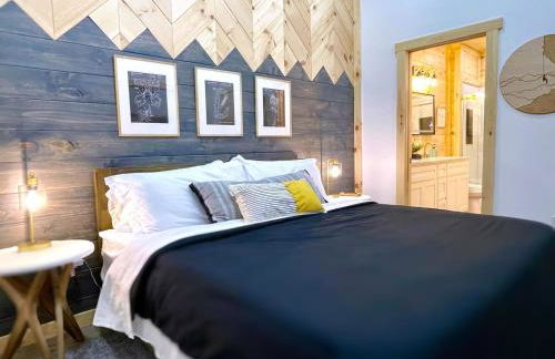 Modern Gem w/Spacious Deck, Swinging bed, Hot Tub - Foto 24