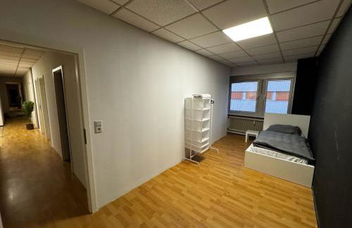 Dreieich Wohnung 10 Personen - 6 Einzelzimmer Parkplatz LKW - Foto 6