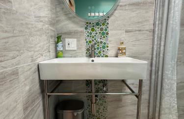 Pasadena Old Town Cottage - Photo 13