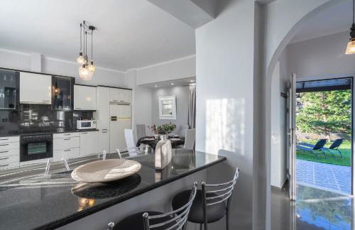 Fontana Luxury Villa Salakos With Pool Near Beach - Foto 41