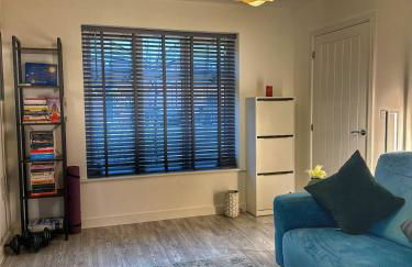 Deluxe 3 Bed new detached with a Super King bed - Photo 6