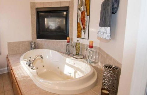 Elegant Lodge Rental with Lovely Countryside Views near Charlottesville, Virginia - Foto 44