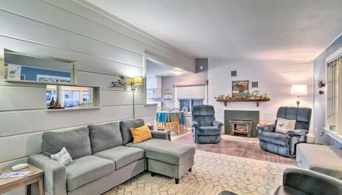 East Tawas Cabin with Lake Huron Access and Views - Foto 3