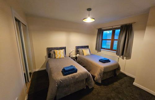 Modern Dornoch Apartment - Photo 16