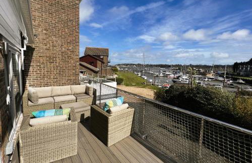 North Quay - Pet friendly Luxury Townhouse overlooking Bembridge Harbour - Photo 5