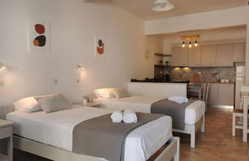 Helen's Minimal Studios & Apartments - Photo 7