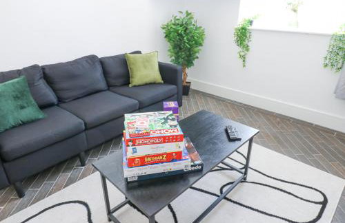 Seraphim House - Photo 4