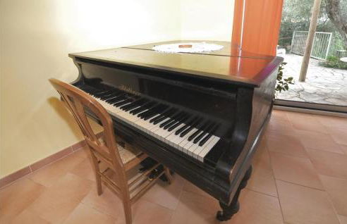 Lovely Home In Spéracèdes With Wifi - Foto 21