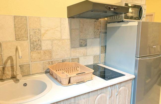 Chic and Elegant Flat Near Beach in Montenegro - Photo 14