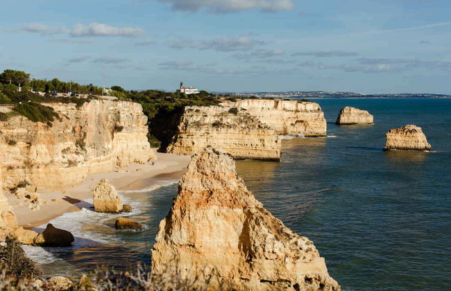 Paseo en barco privado por las cuevas de Benagil - Foto 2