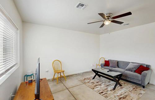 Dog-Friendly Getaway with Yard in Tucson! - Foto 2