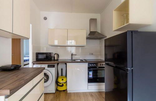 DKN - Ihr Zuhause auf Zeit in Halle - Vollmöbliert - Waschmaschine - Wlan - Nähe S-Bahn - Foto 6