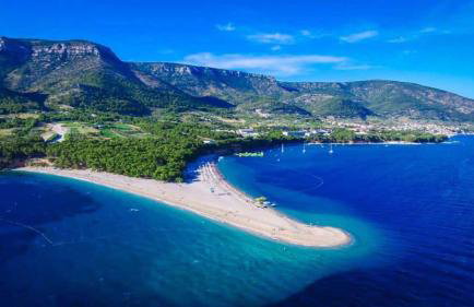 Deluxe Villa Sirena on the beach with Pool - Photo 49