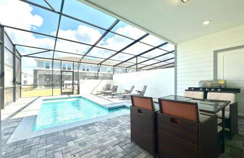Stunning 5B45B, Heated Pool & BBQ - Photo 40