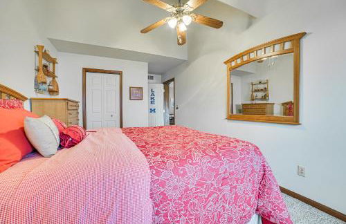 Family-Friendly Houghton Lake House Steps to Lake - Foto 16