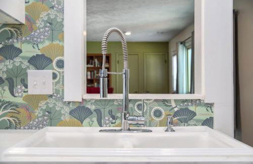 Bright & Stylish 4BR Spot - Close to Downtown Fun - Foto 19